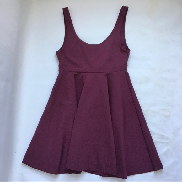 ALice & UO Urban Outfitters Eden Mini Dress Wine/ Burgundy Medium - Picture 16 of 17